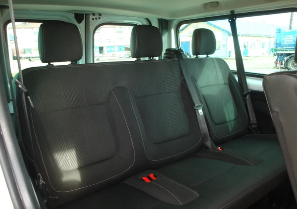 Renault Trafic cena 77000 przebieg: 217500, rok produkcji 2017 z Żuromin małe 137